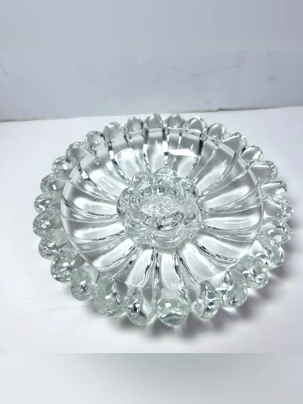 4 Vintage Clear Glass Daisy Patterned Taper Candle Holders